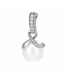 14KW White Freshwater Pearl Pendant with Diamonds